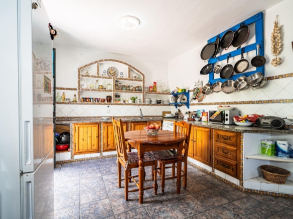 Chalet independiente en Las Almenas, Tomares