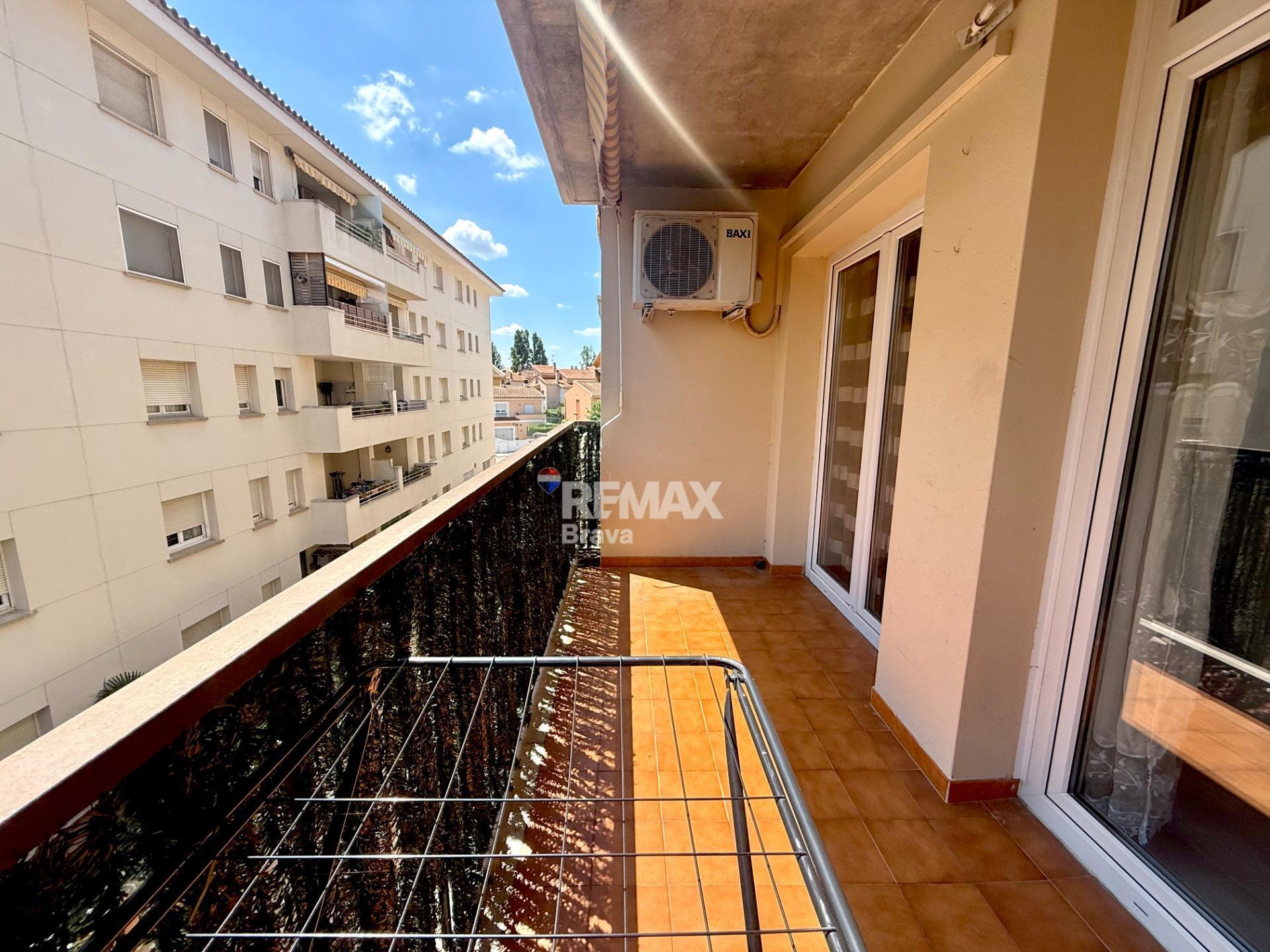 Figueres | Luminoso piso de 3 habitaciones en L’Eixample, listo para entrar a vivir