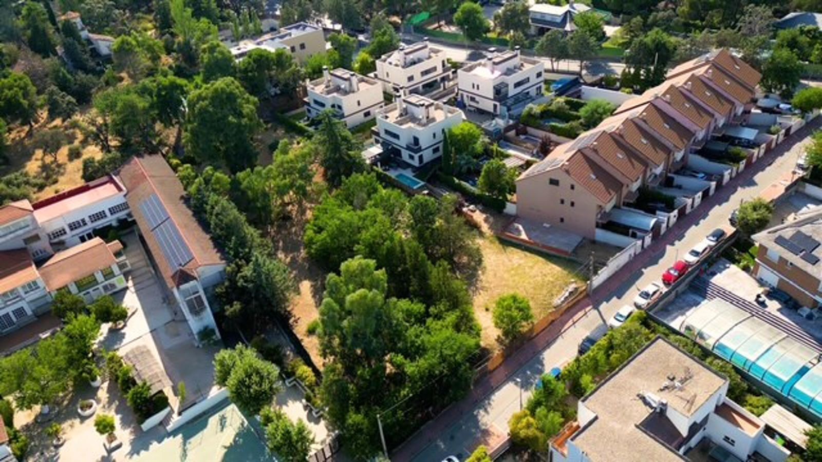 14-10-2 Gran parcela en venta en las Rozas