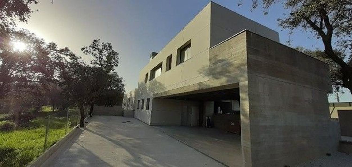 Propiedad en venta en Madrid, Valdemorillo