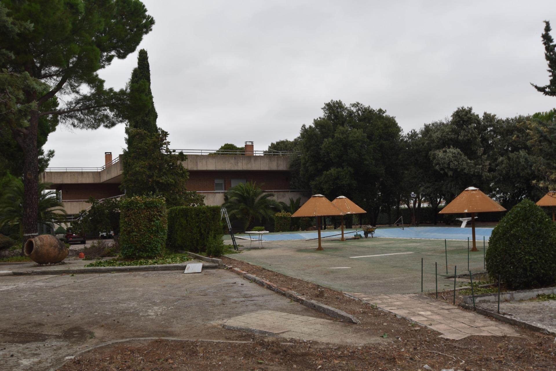 SINGULAR FINCA EN FUENTE EL SAZ DE JARAMA CON LICENCIA APROBADA.