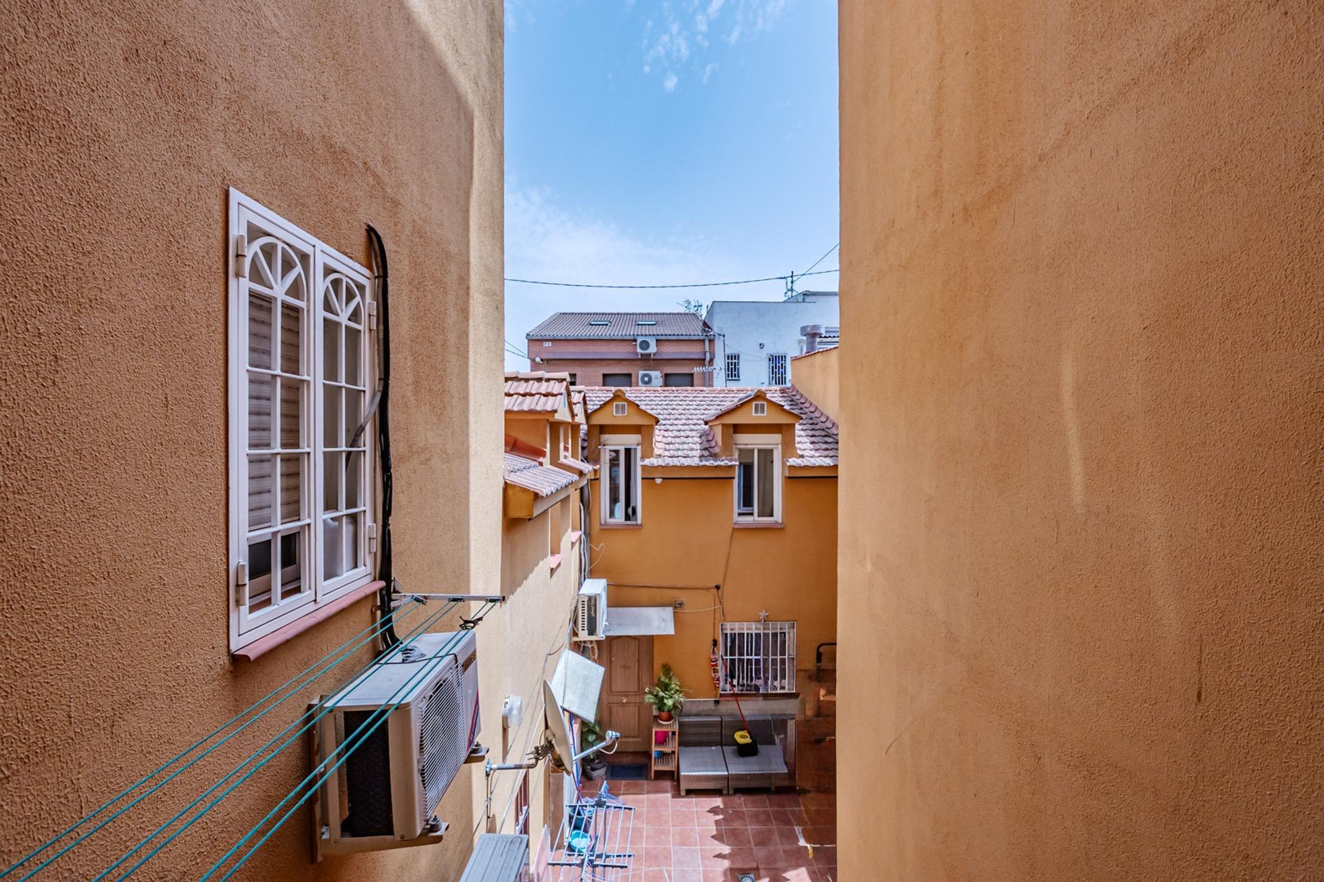 PRECIOSO Y LUMINOSO APARTAMENTO EN UNA DE LAS ZONAS CON MAYOR PROYECCIÓN DE MADRID