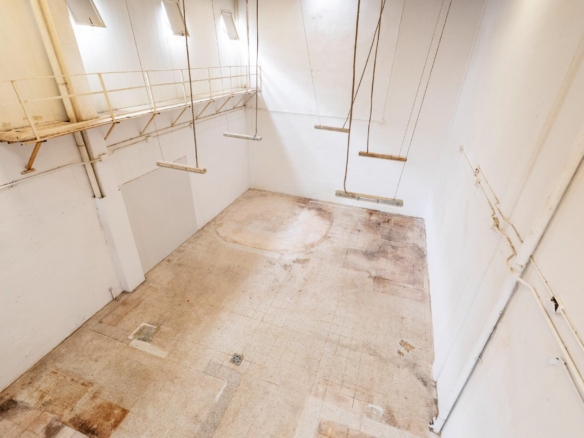 Nave industrial con gran potencial en Urtinsa II – Alcorcón