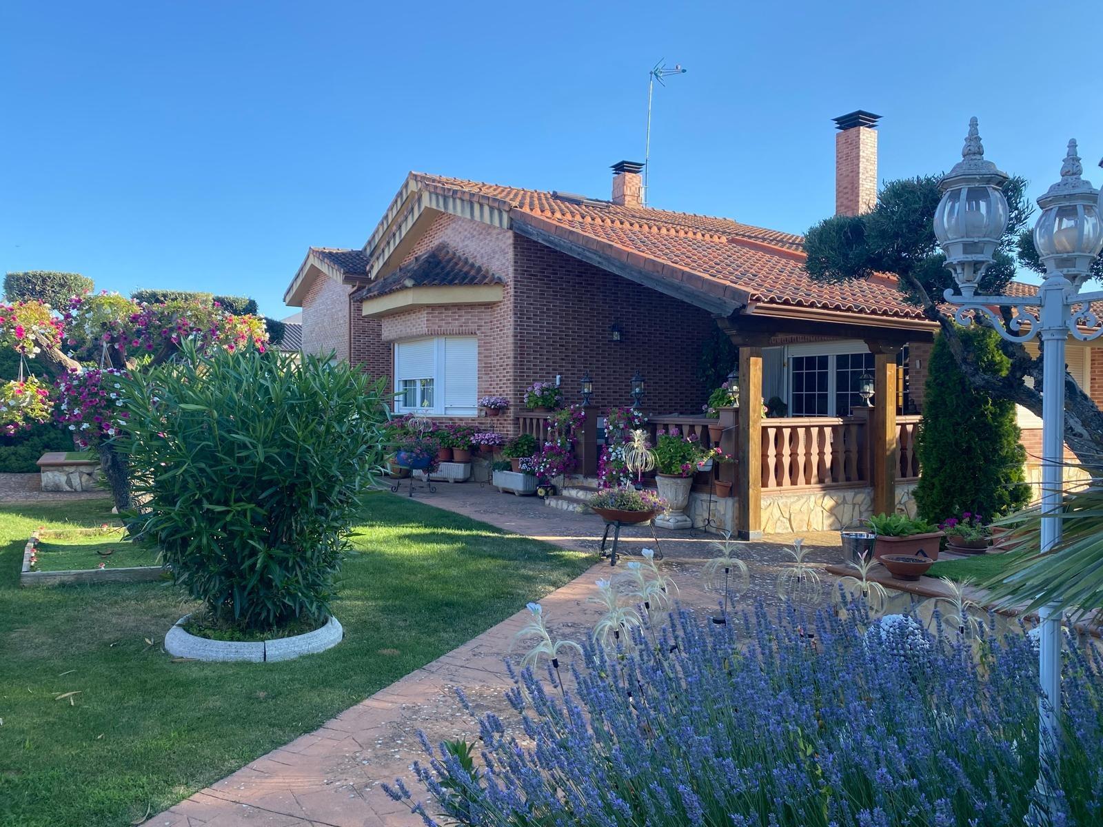 Chalet independiente EUROVILLAS