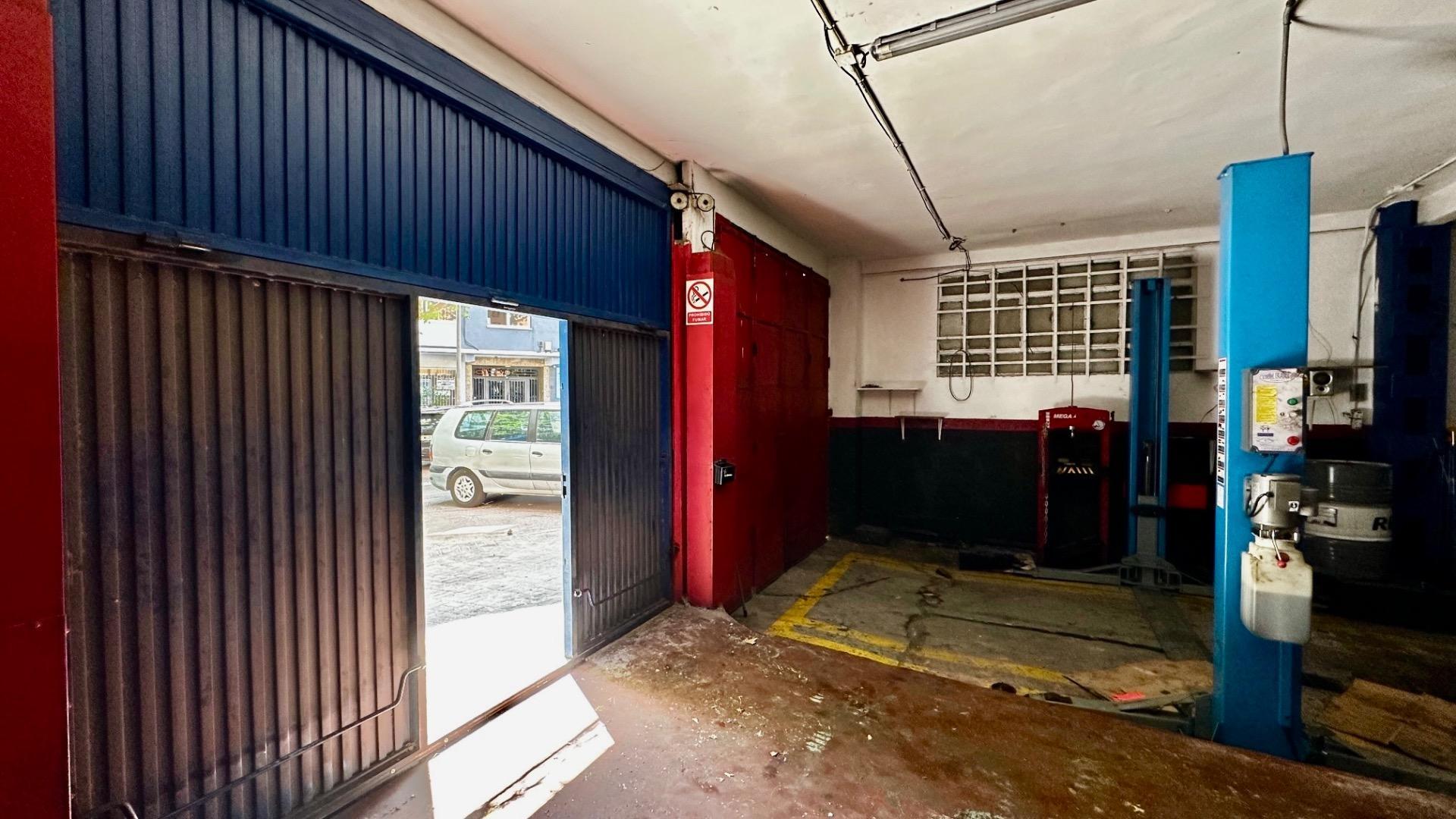 LOCAL COMERCIAL EN CENTRO DE ALCORCÓN. MUY CERCA DE ESTACIÓN RENFE