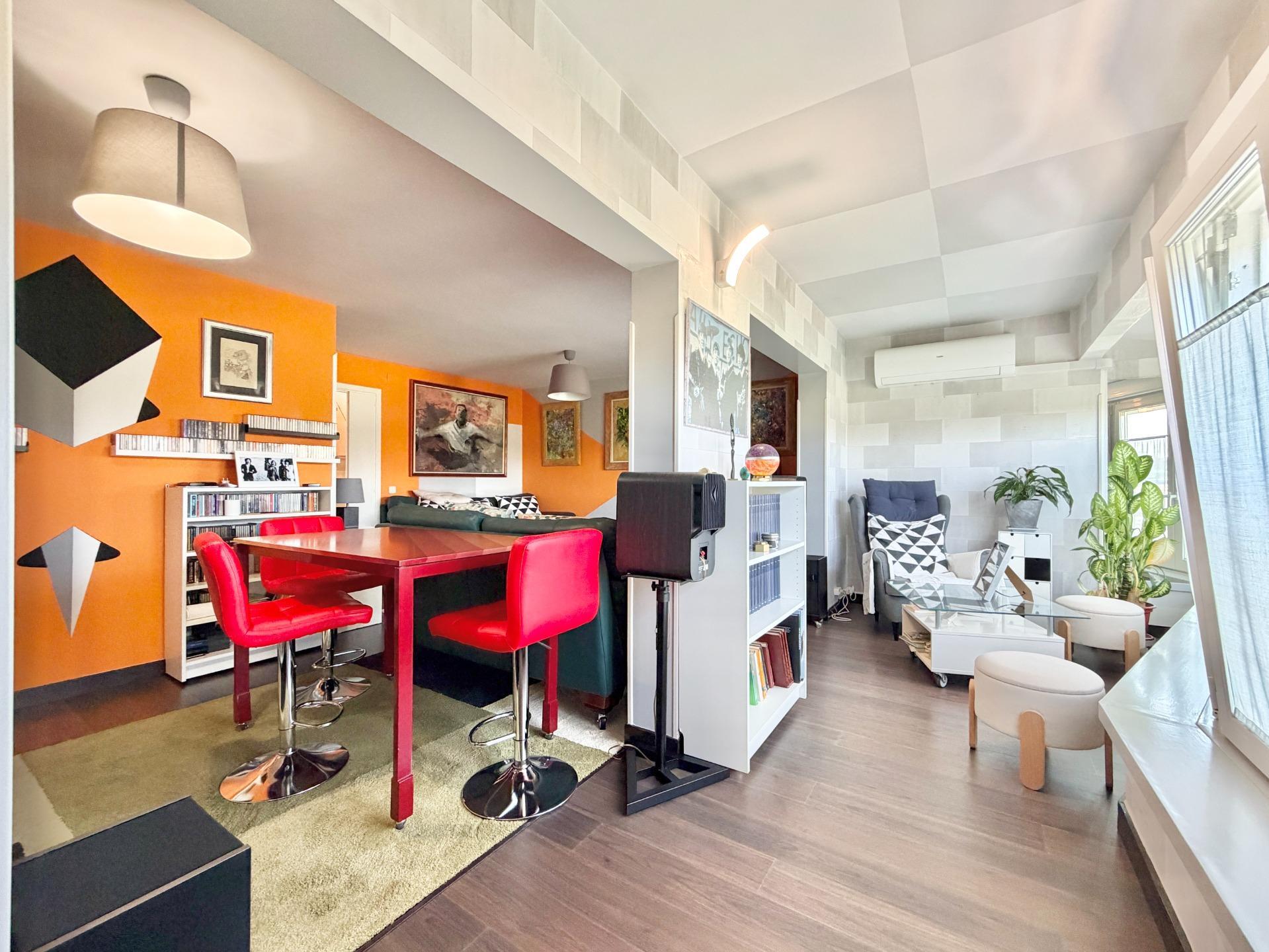 ^**^EXCLUSIVO DÚPLEX REFORMADO DE 140 M² CON ESPECTACULAR TERRAZA Y VISTAS PANORÁMICAS AL SKYLINE DE MADRID^**^