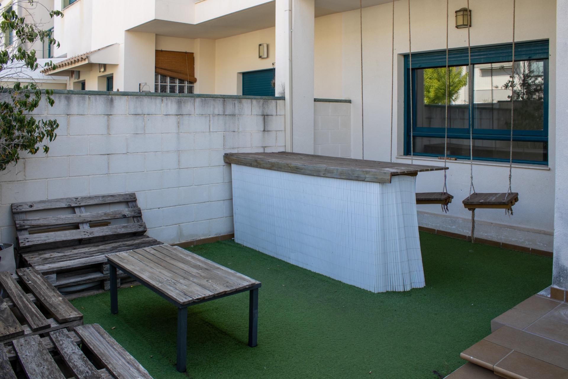 Magnífico adosado de 166 m² con piscina comunitaria en una tranquila zona residencial de Gandía