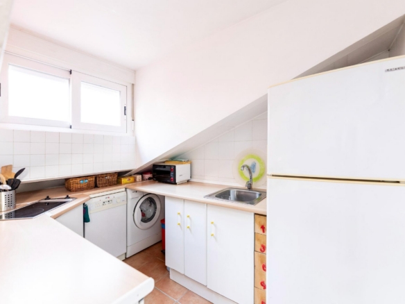 Piso de 1 dormitorio en última planta en Chamberí
