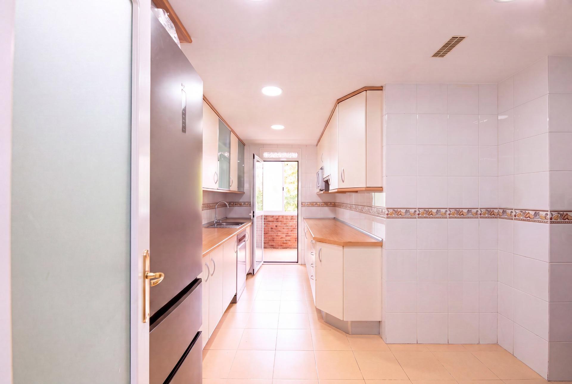 Magnífico piso de 3 habitaciones y 2 baños con piscina, 2 plazas de garaje y trastero en la Vega de la Moraleja