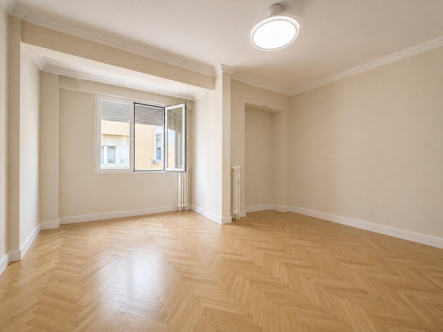 4-8-14 ^**^EXCLUSIVO PISO DE 140 M², MUY LUMINOSO Y TRANQUILO EN EL CORAZÓN DE CHAMBERÍ^**^