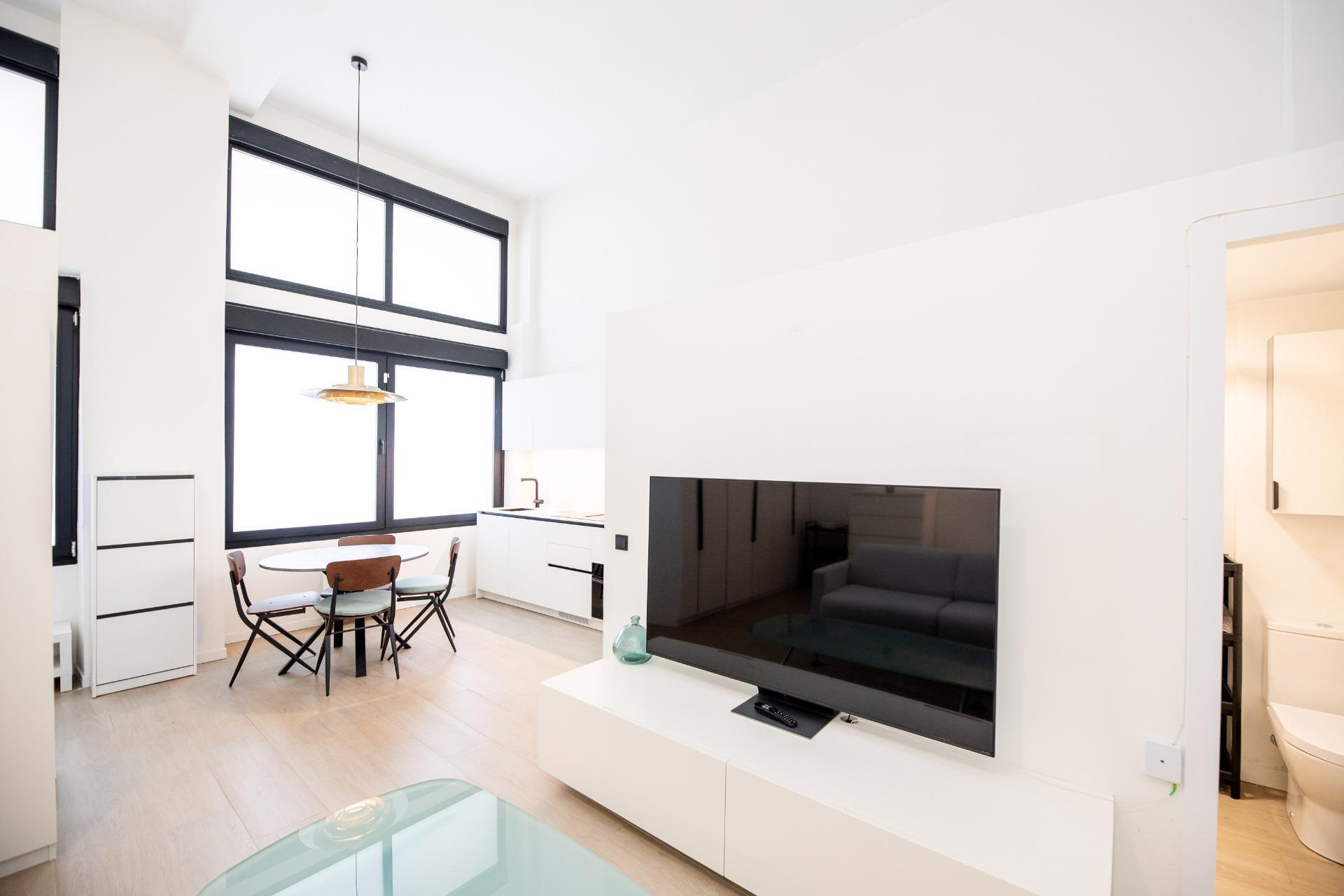 5-8-12 EXCLUSIVO LOFT/LOCAL AL LADO DEL PARQUE RETIRO: IDEAL para autónomos y empresas