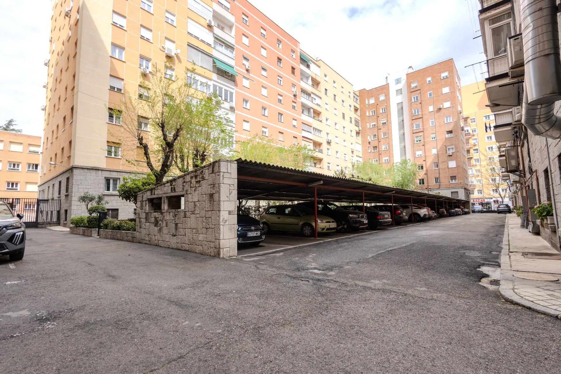 6-1-16 Piso en Castilla, Madrid
