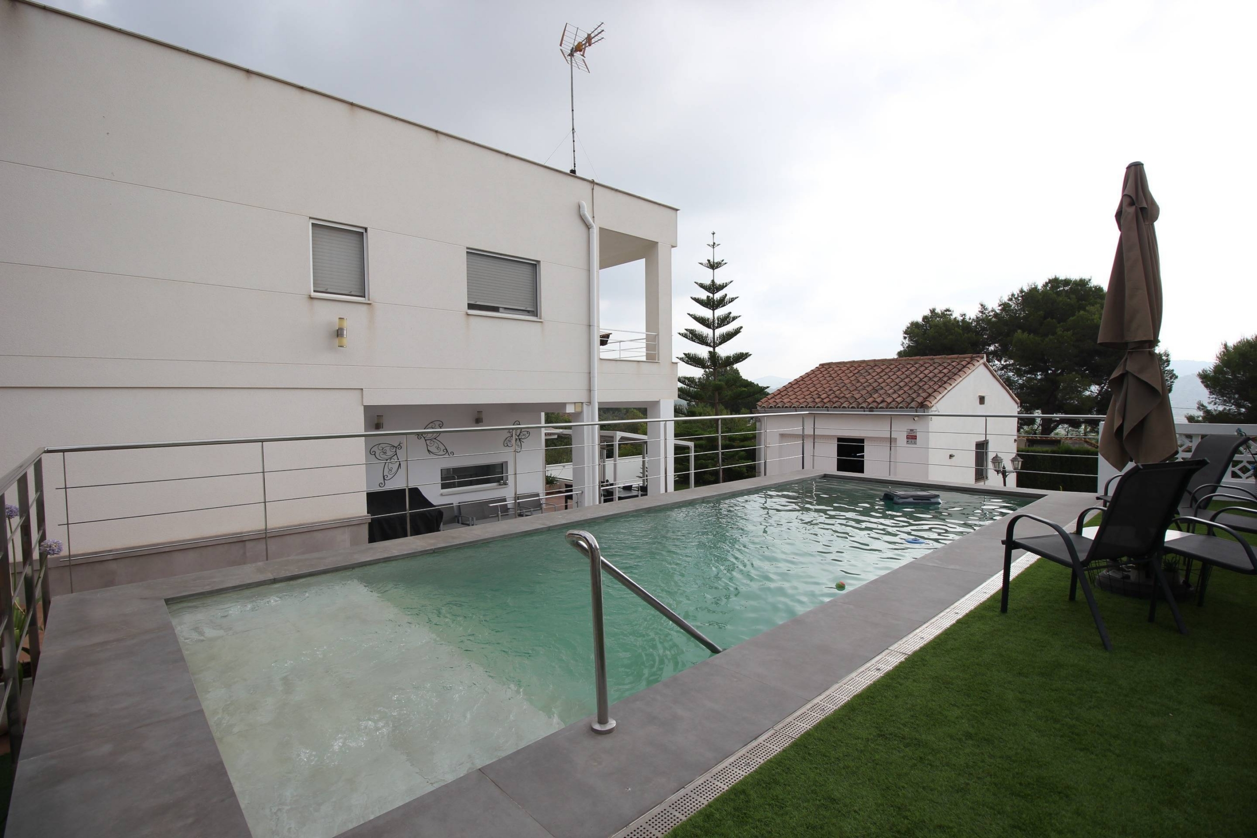 Impresionante Chalet Reformado en Gilet