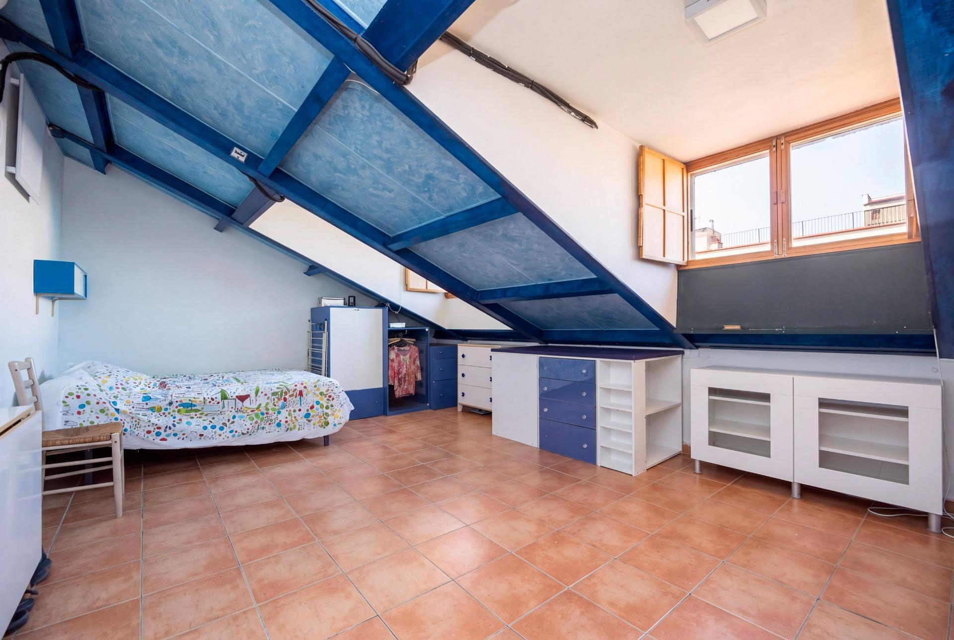6-9-6 Última planta de 1 dormitorio en Trafalgar