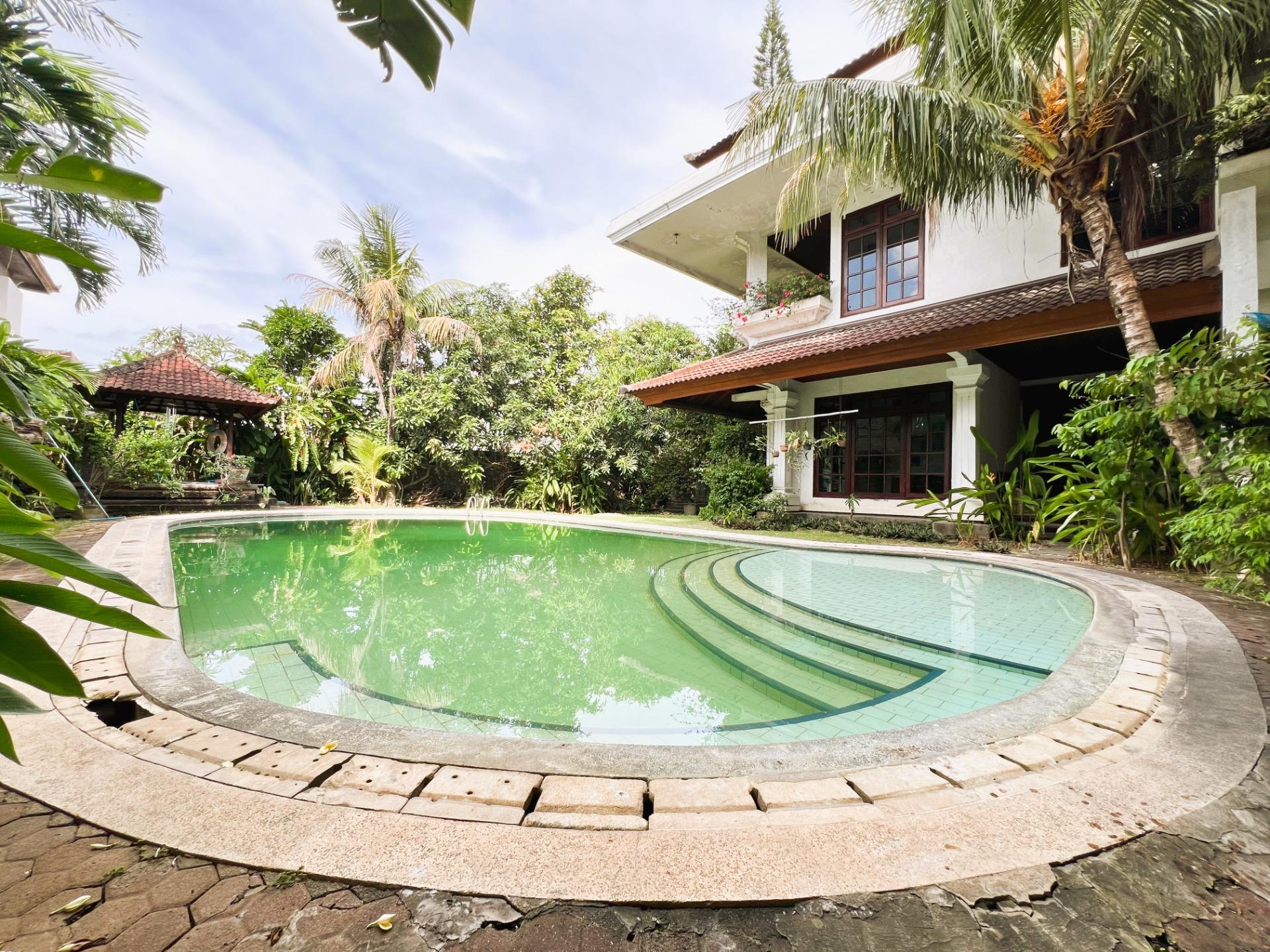 7-1 Hermosa Casa de Playa en Bali: A Pocos Pasos de Sanur Beach
