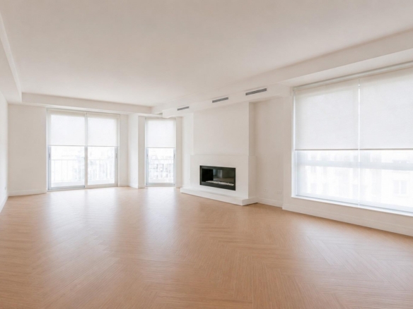 ^**^EXCLUSIVA VIVIENDA DE LUJO COMPLETAMENTE REFORMADA EN LA CASTELLANA^**^