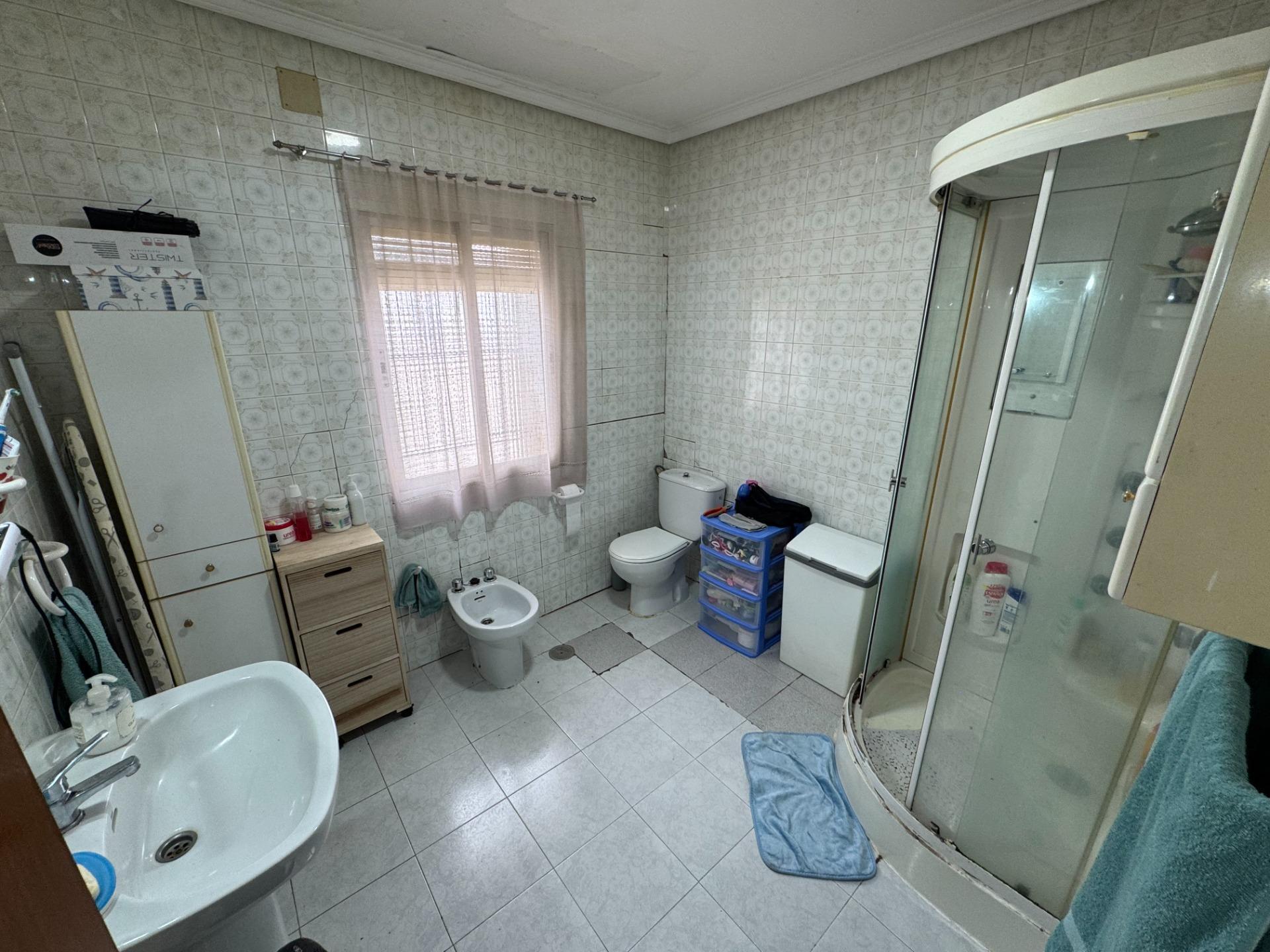 8-13-1 Vivienda con 3 dormitorios y espacios adicionales para crecer