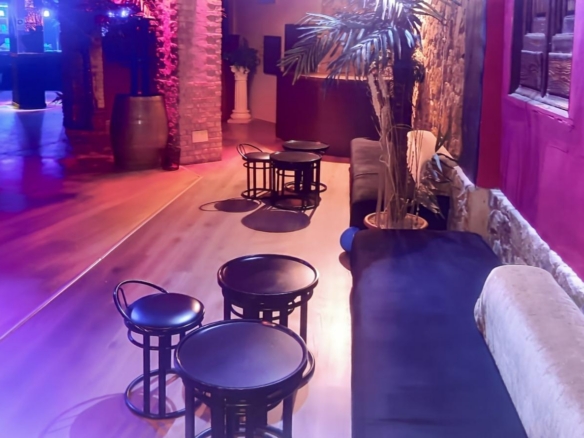 LOCAL RESTAURANTE Y SALA EVENTOS