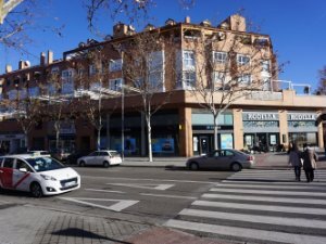 Plaza de garaje para coche pequeño