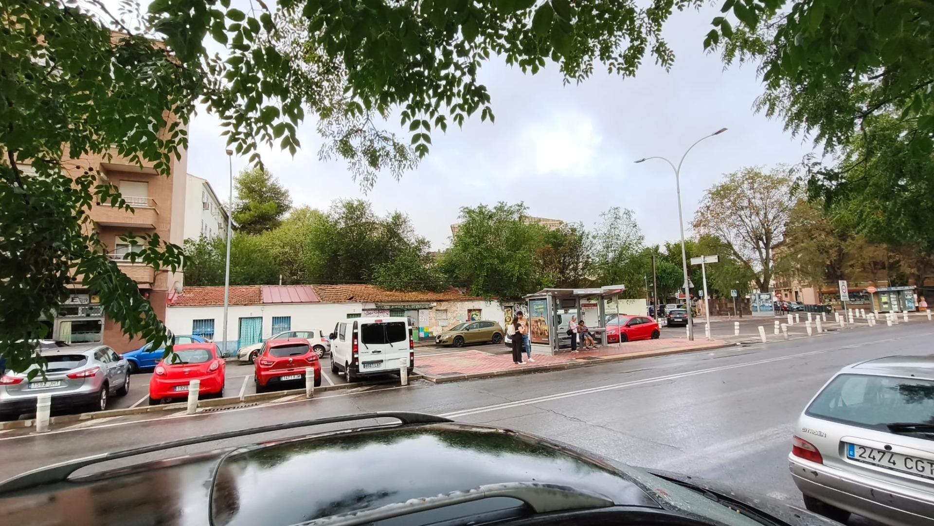 1-2-26 Suelo para uso residencial o comercial en Torrejon de Ardoz
