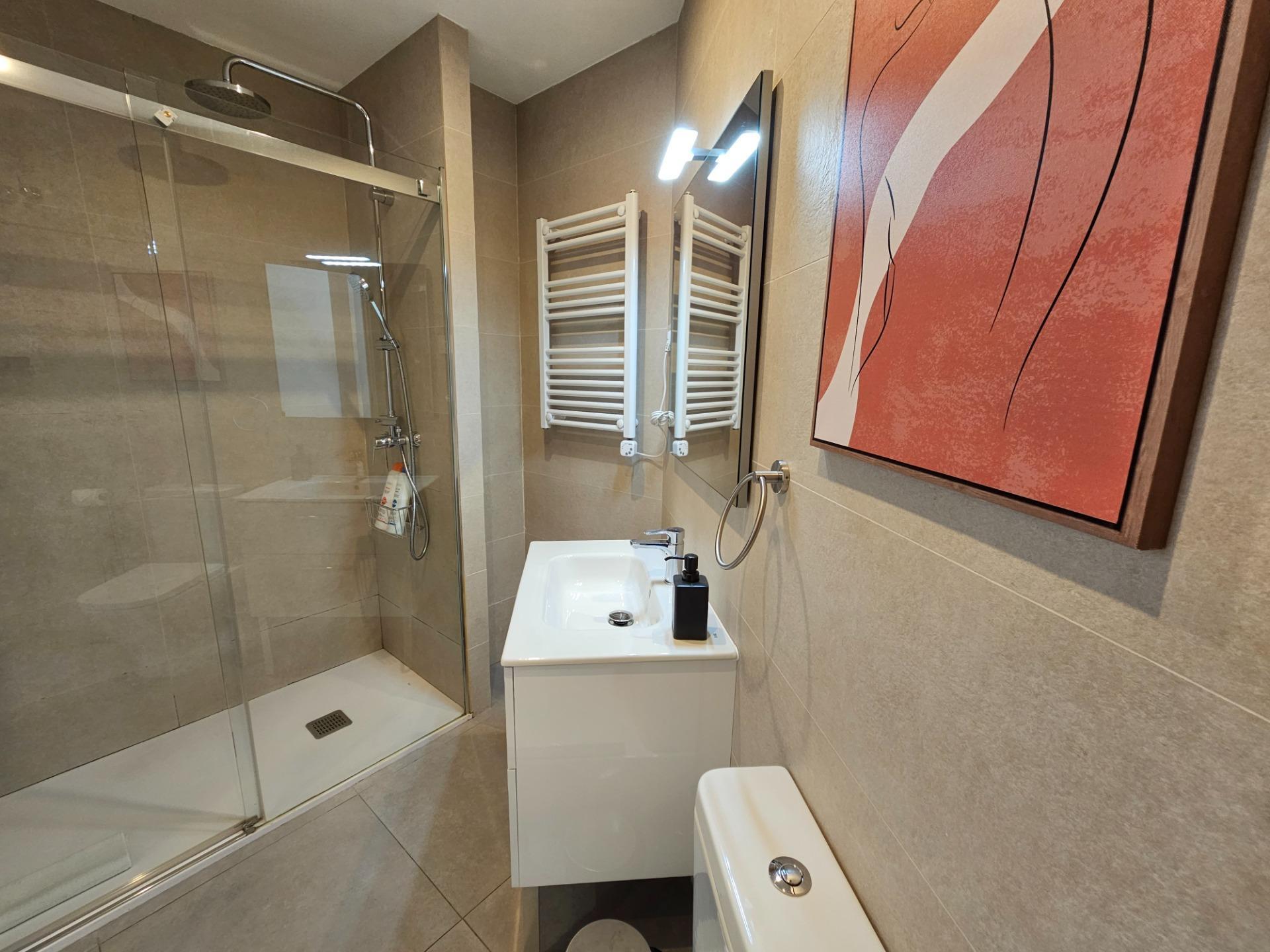 PRECIOSO  APARTAMENTO ENTRE INFANTA MERCEDES  y TETUÁN