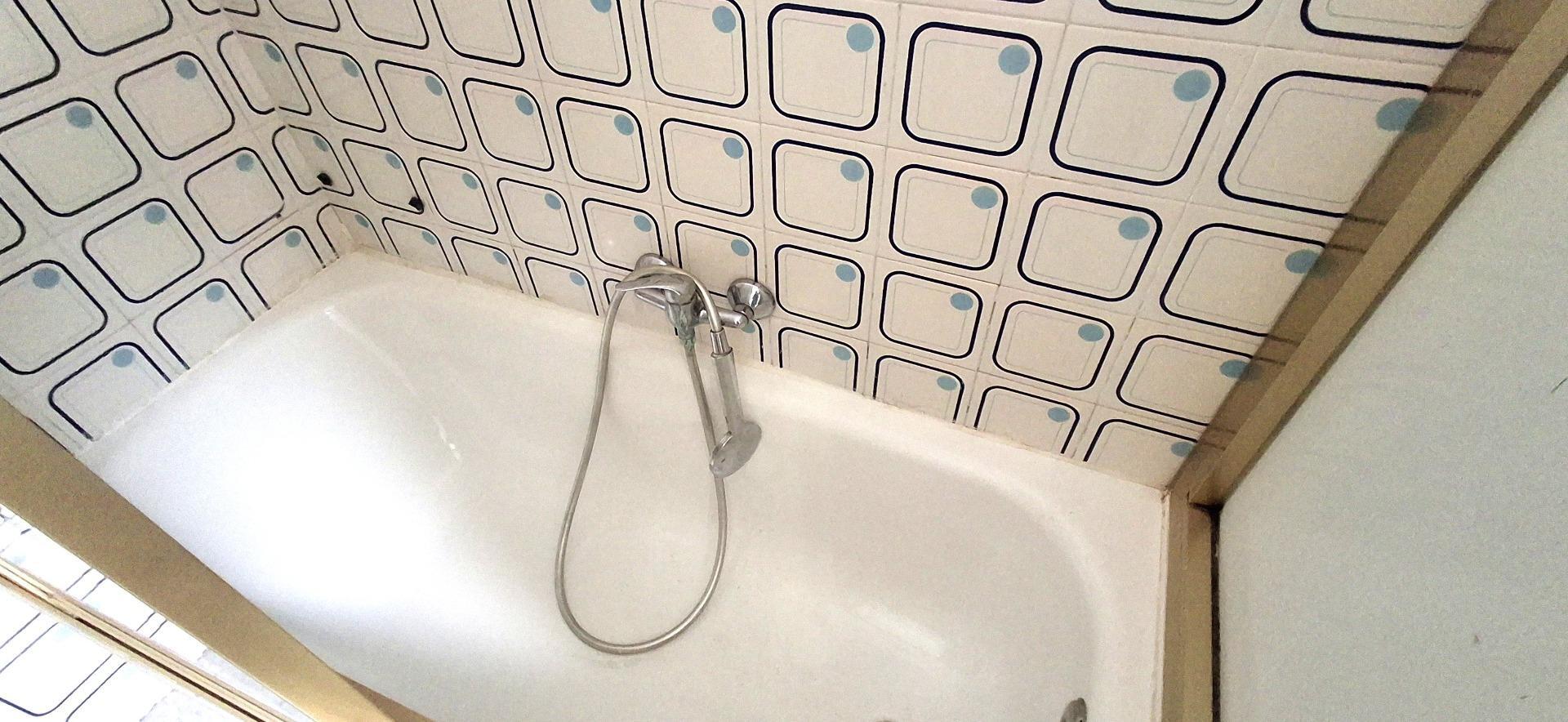 12-9-1 PISO EN URBANIZACIÓN CON PISCINA
