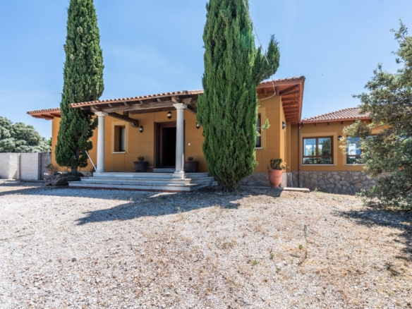 ^**^EXCLUSIVA FINCA RURAL EN ENTORNO CINEGÉTICO DE LA SIERRA OESTE DE MADRID, A 1 HORA DE LA CAPITAL^**^