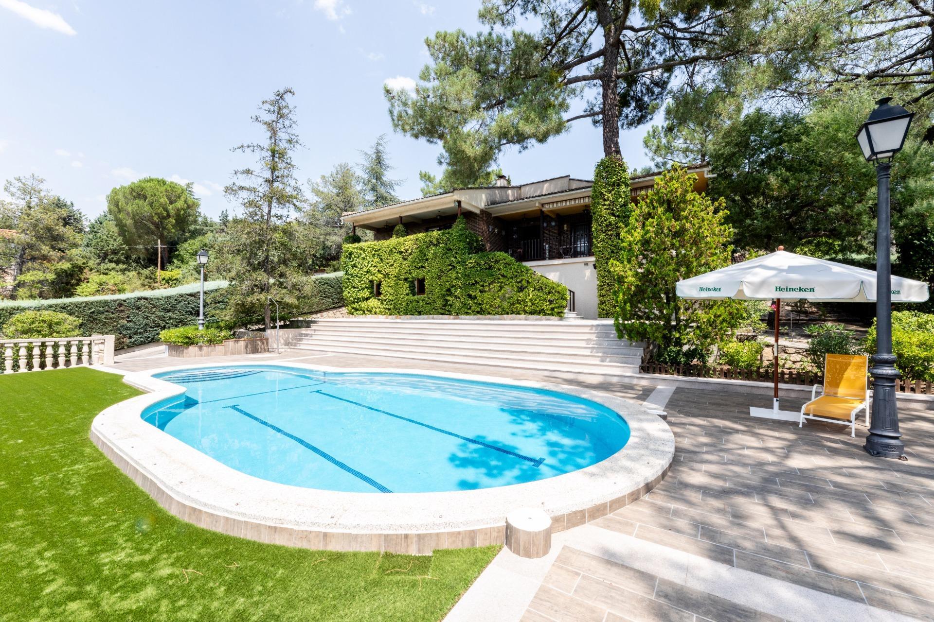 23-1 Casa/Chalet en , Robledo de Chavela