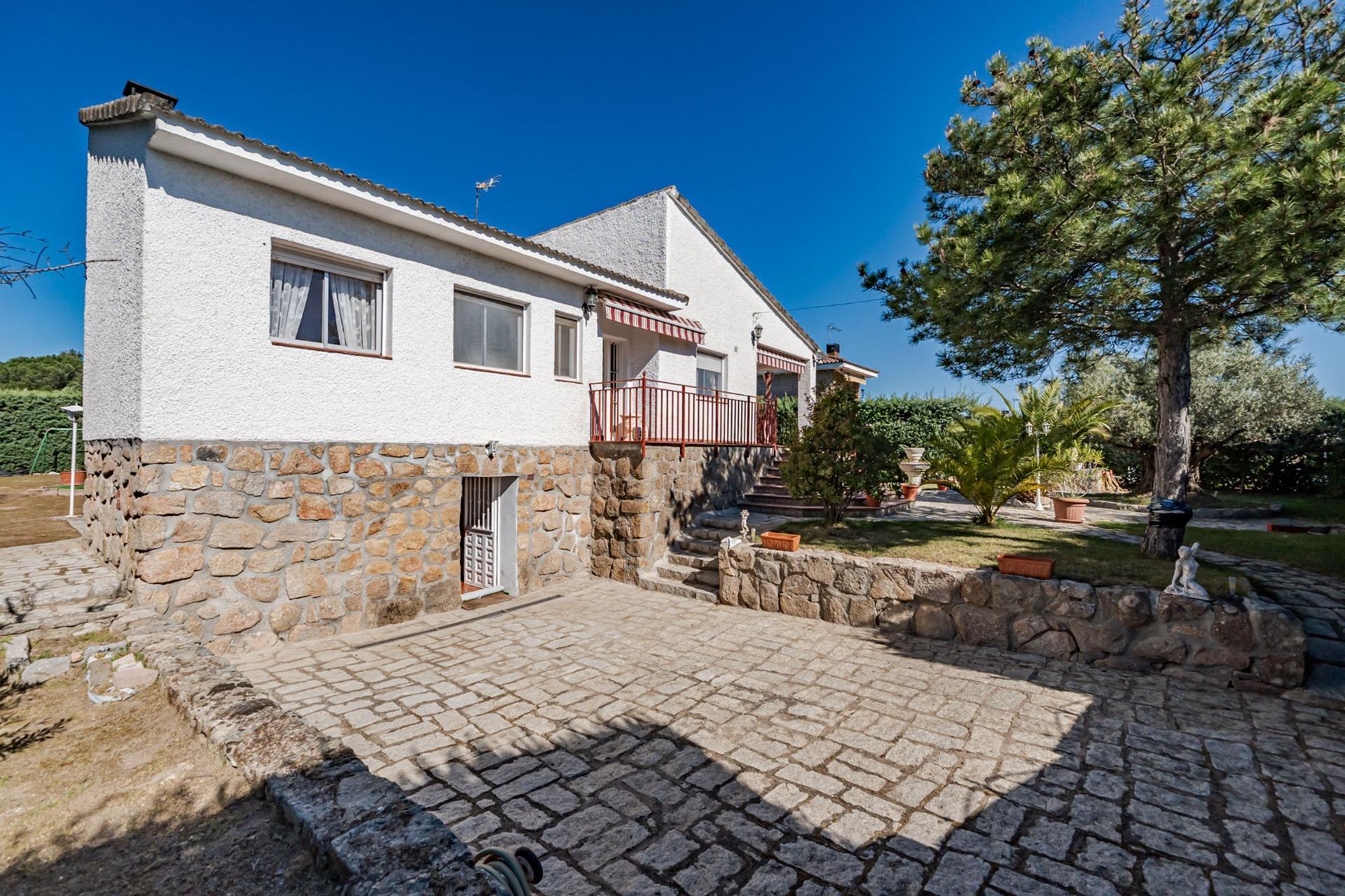 Chalet individual con piscina