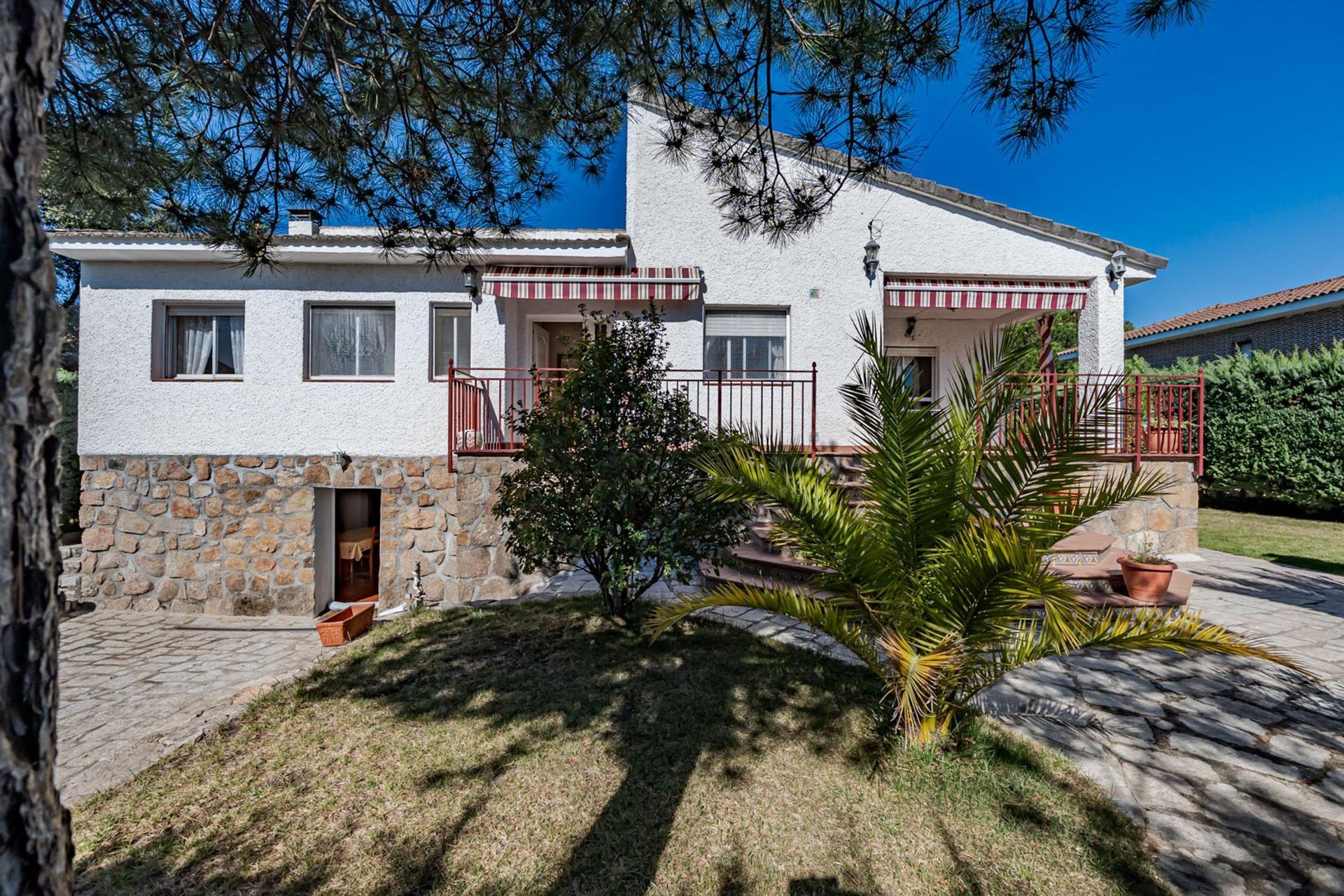Chalet individual con piscina
