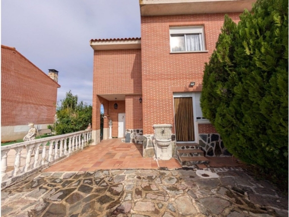 Casa/Chalet en Castilla la mancha, Carmena