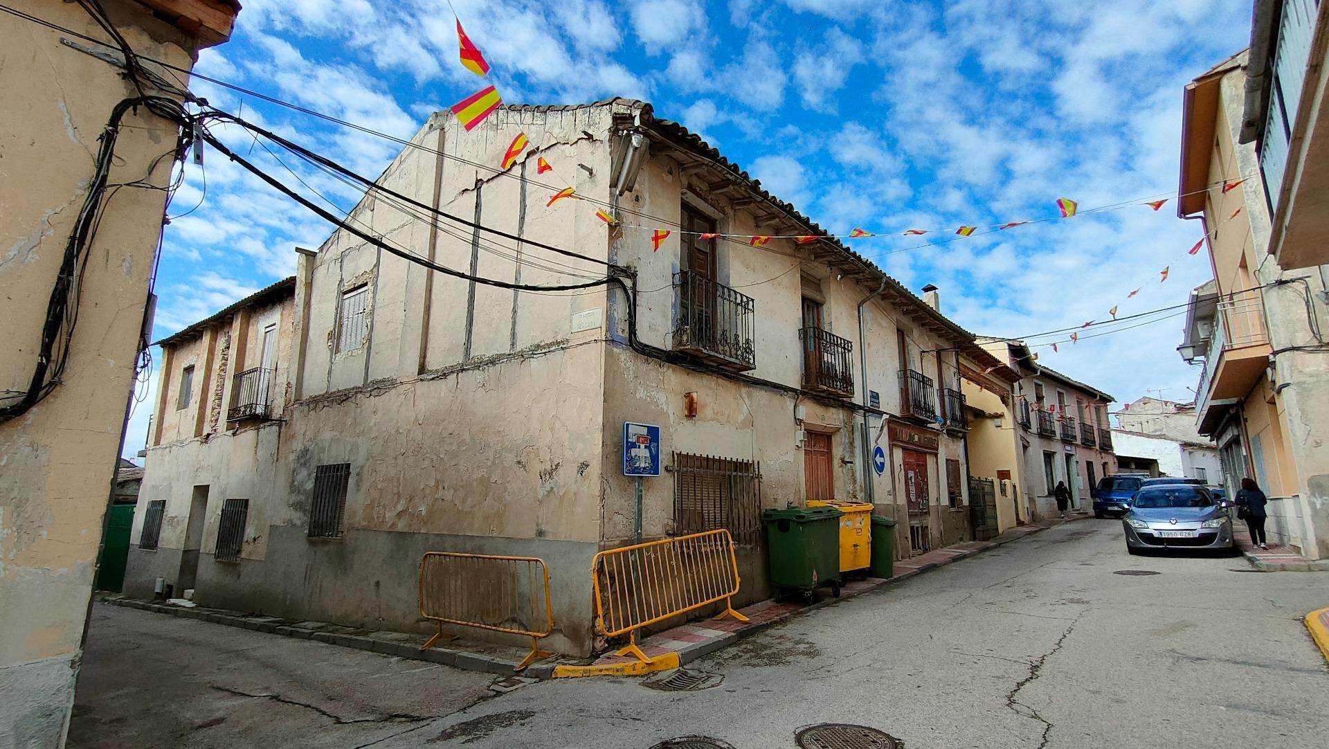 CASA DE PUEBLO PARA REFORMAR