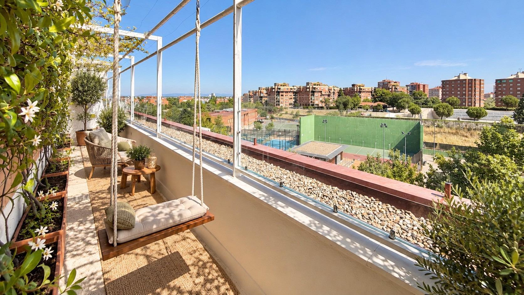 ^**^EXCLUSIVO DÚPLEX REFORMADO DE 140 M² CON ESPECTACULAR TERRAZA Y VISTAS PANORÁMICAS AL SKYLINE DE MADRID^**^