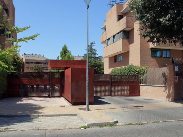 Exclusivo ático dúplex en Somosaguas – Pozuelo de Alarcón. Urbanización privada y seguridad 24 h