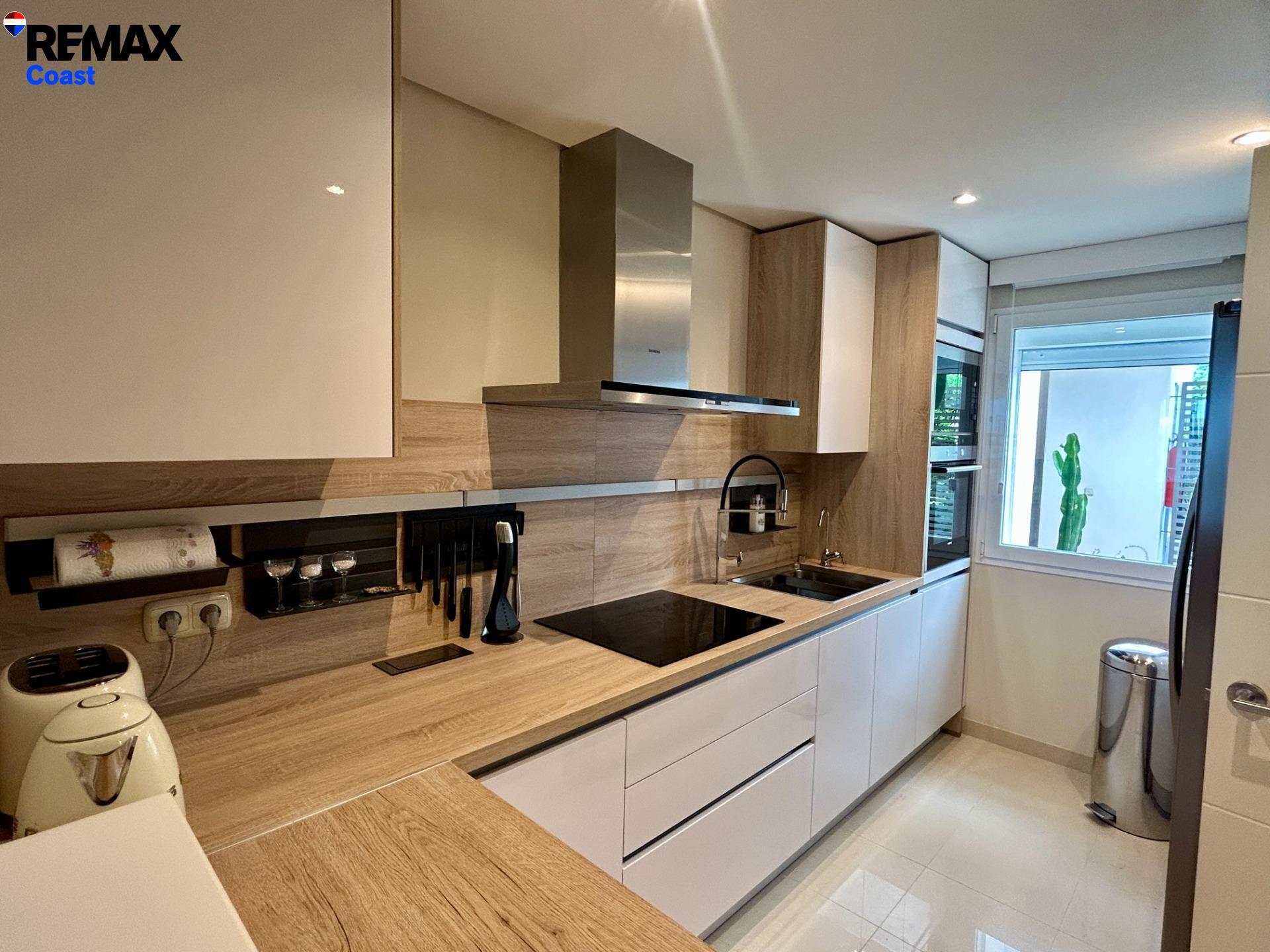 6-10-7 Apartamento en Alcazaba Lagoon con acceso a la Mayor Laguna Cristalina de Europa