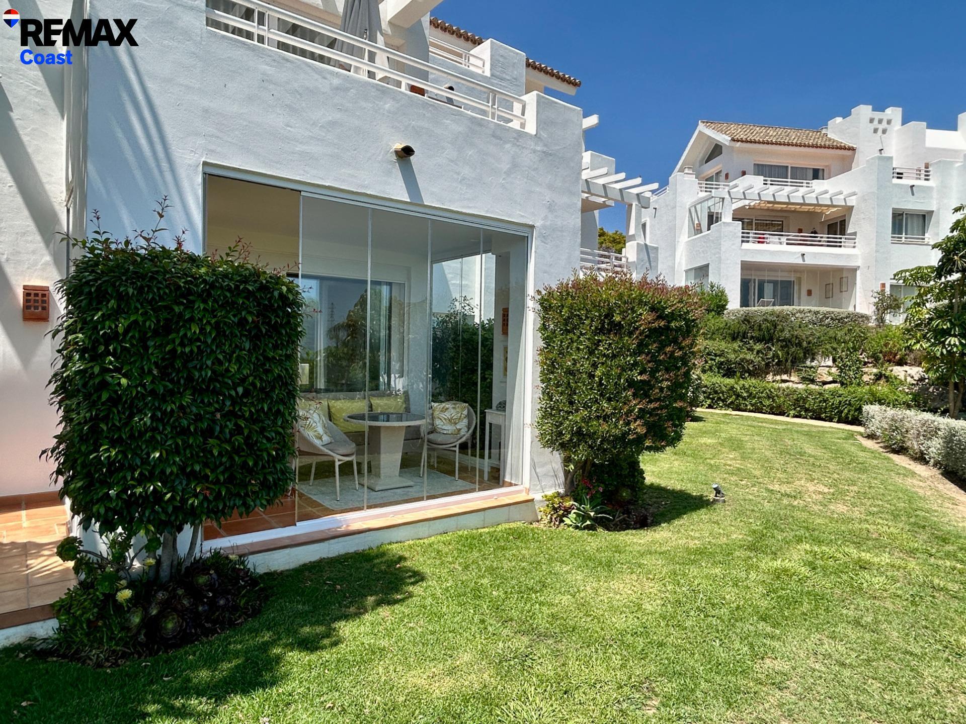 6-5-9 Apartamento en Alcazaba Lagoon con acceso a la Mayor Laguna Cristalina de Europa