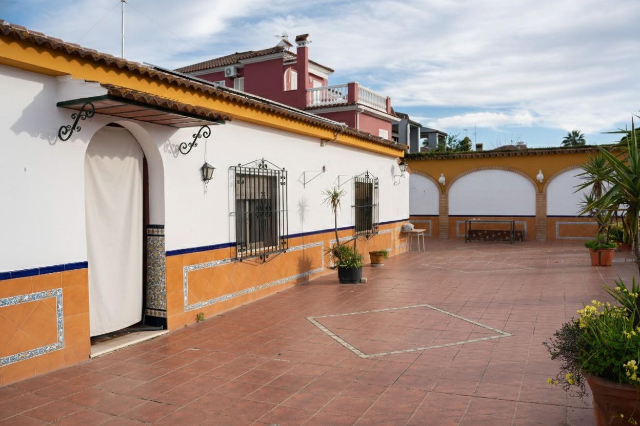 6-6-6 Espectacular Villa Unifamiliar en Gines: Espacio, versatilidad y confort