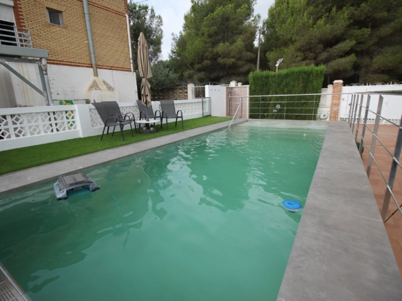 Impresionante Chalet Reformado en Gilet