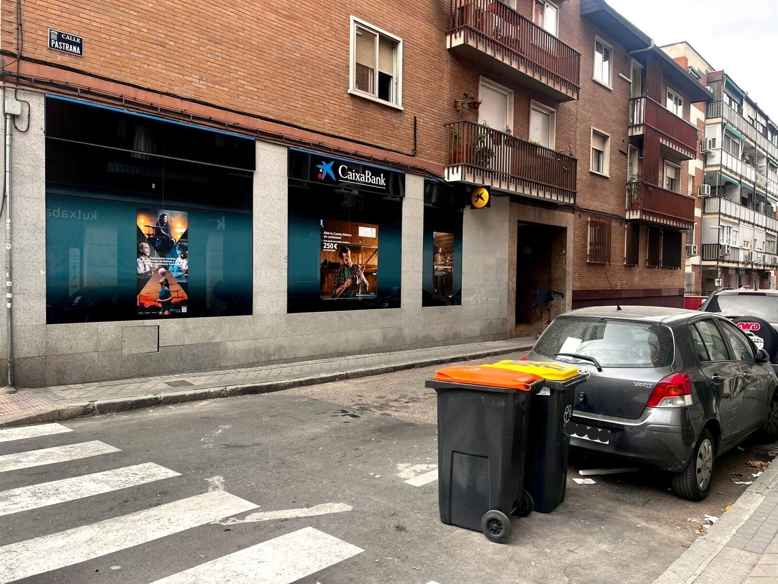 a1772555272.08 Plaza de garaje para coche pequeño