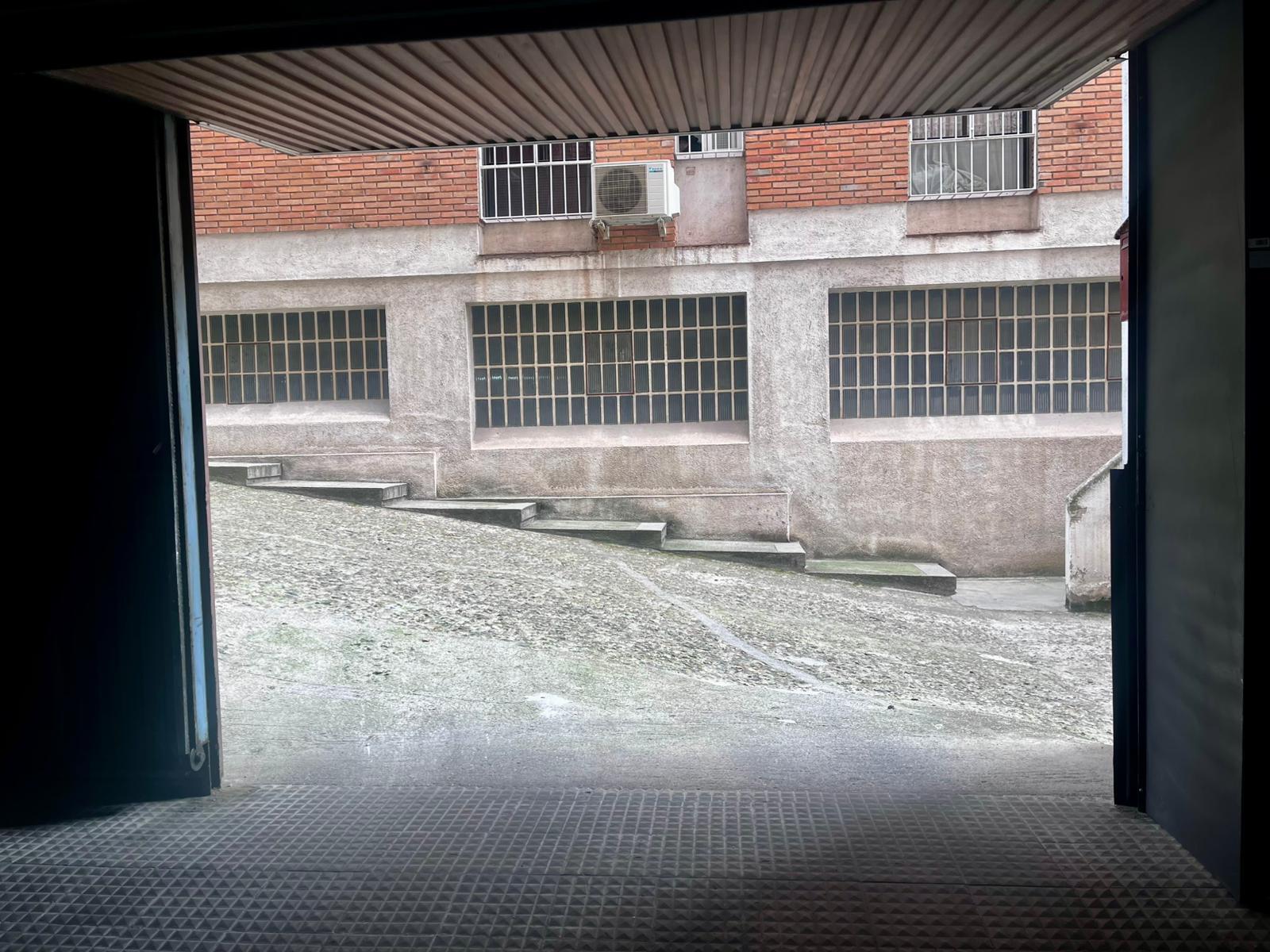 a1772555273.1532 Plaza de garaje para coche pequeño